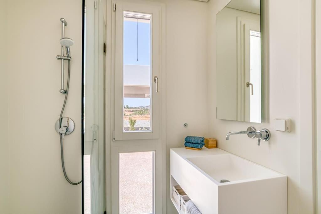 Isterni  Villa Lampsi - Spacious & Modern מראה חיצוני תמונה