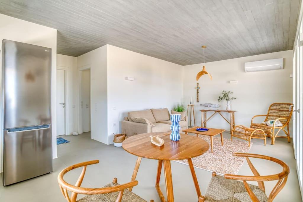 Isterni  Villa Lampsi - Spacious & Modern מראה חיצוני תמונה